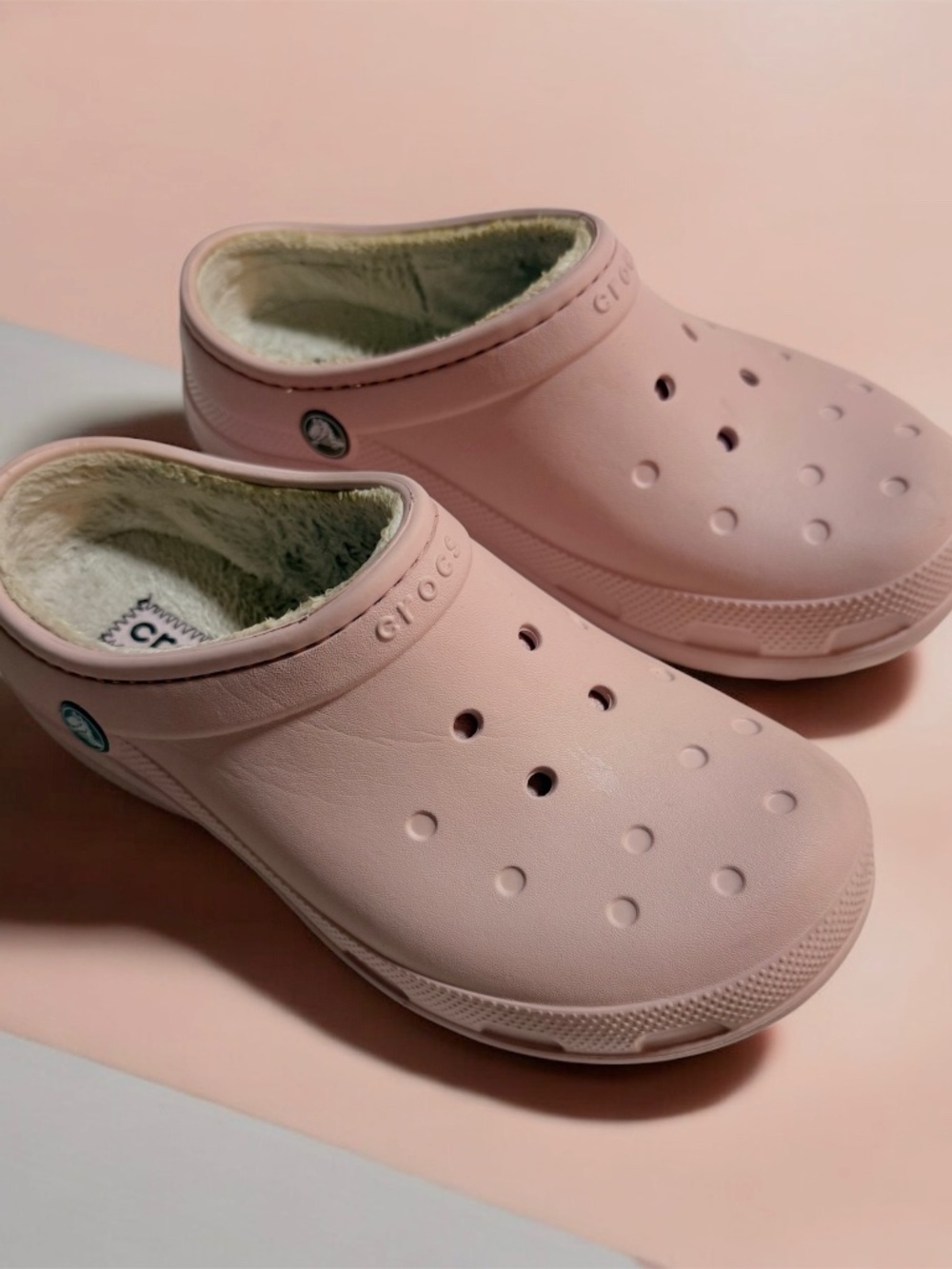 Crocs Classic Lined Clog Pink Women’s Size 7 Men’s 5 Fuzzy Winter Shoes
